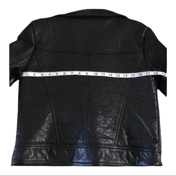 FAUX black leather jacket by FOREVER 21 size M - Picture 11 of 11